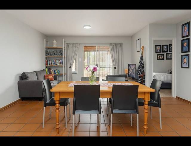 3 BEDROOM TOWNHOUSE FOR SALE IN MORELETAPARK